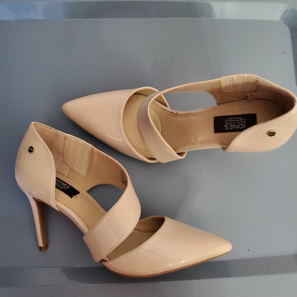 Jones New York Strap Detail Heels